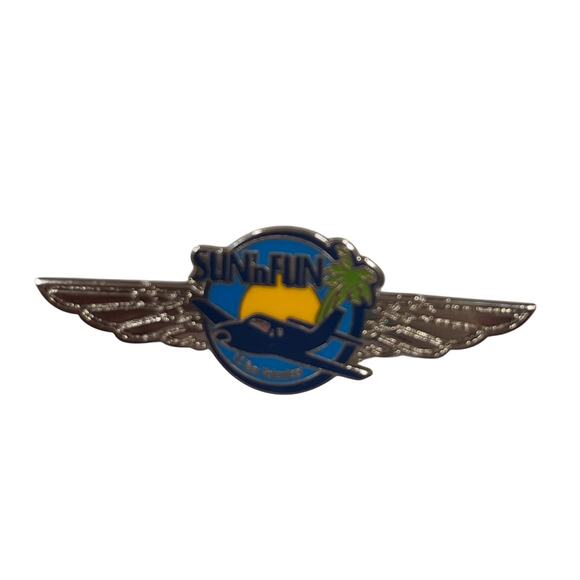 SUN ’n FUN 15 Year Volunteer Wings Lapel Pin Aviation Airshow Recognition Badge - Picture 1 of 4